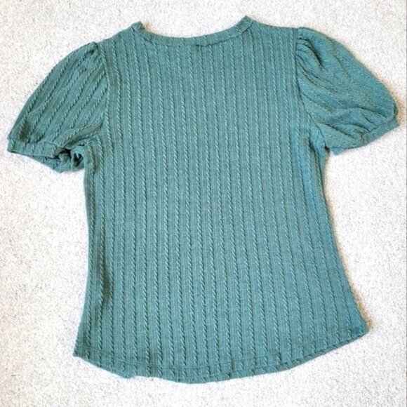 ✨EMERY ROSE Solid Puff Sleeve Tee✨ - Picture 4 of 4